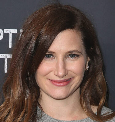 Kathryn Hahn Net Worth