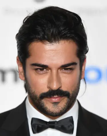 Burak Özçivit